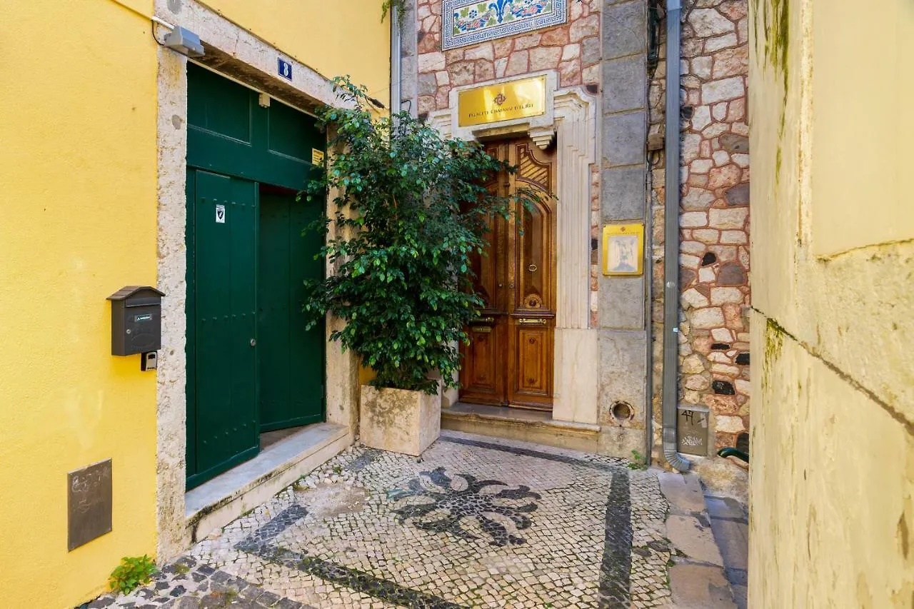 Alfama Kuta Loft Apartment Lisbon