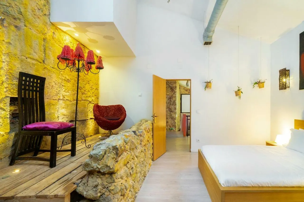 Alfama Kuta Loft Apartment Lisbon