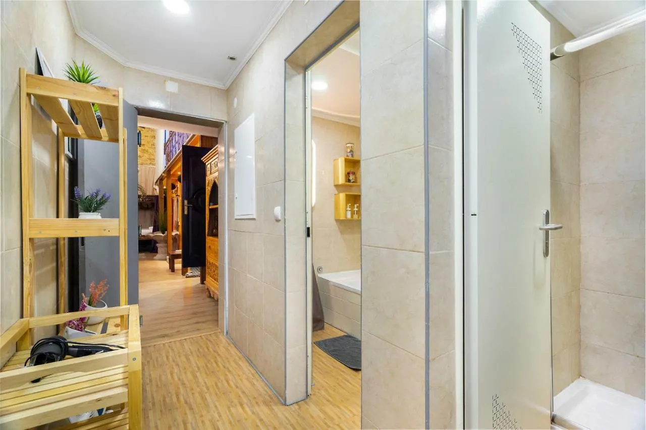 Alfama Kuta Loft Apartment Lisbon